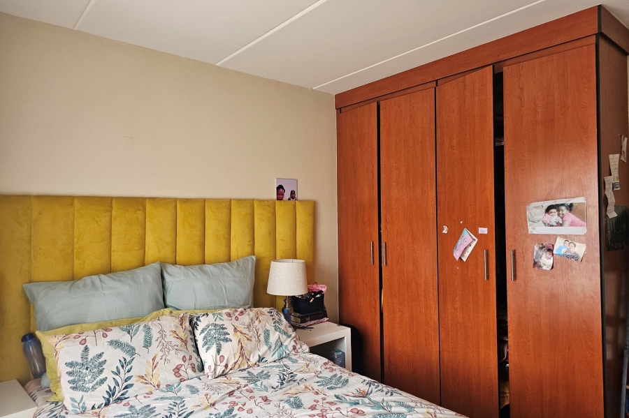 2 Bedroom Property for Sale in Waterval East North West